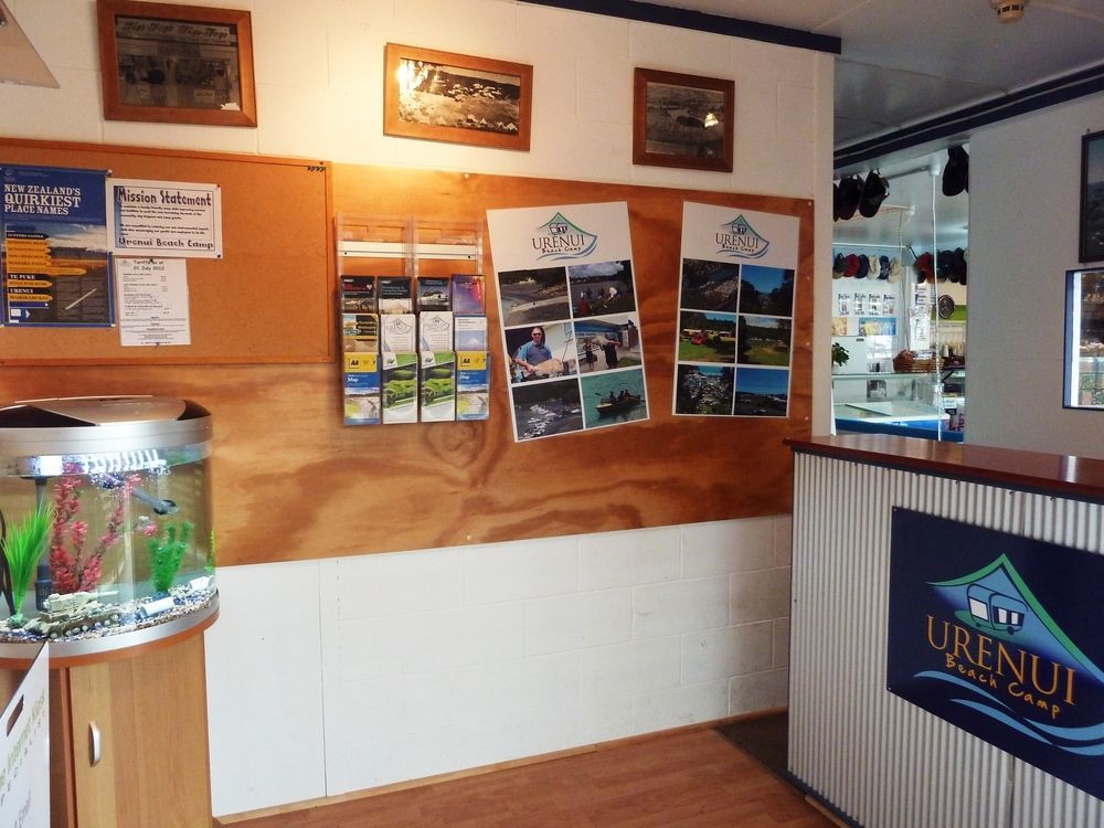 Urenui Beach Camp Exterior foto