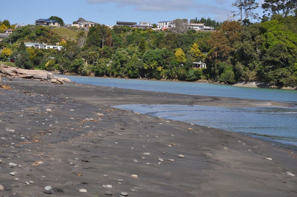 Urenui Beach Camp Exterior foto